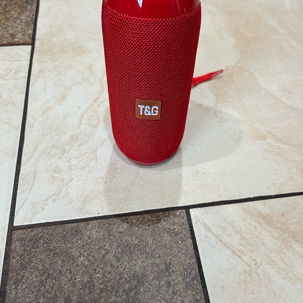 T&G Scarlet Wireless Speaker